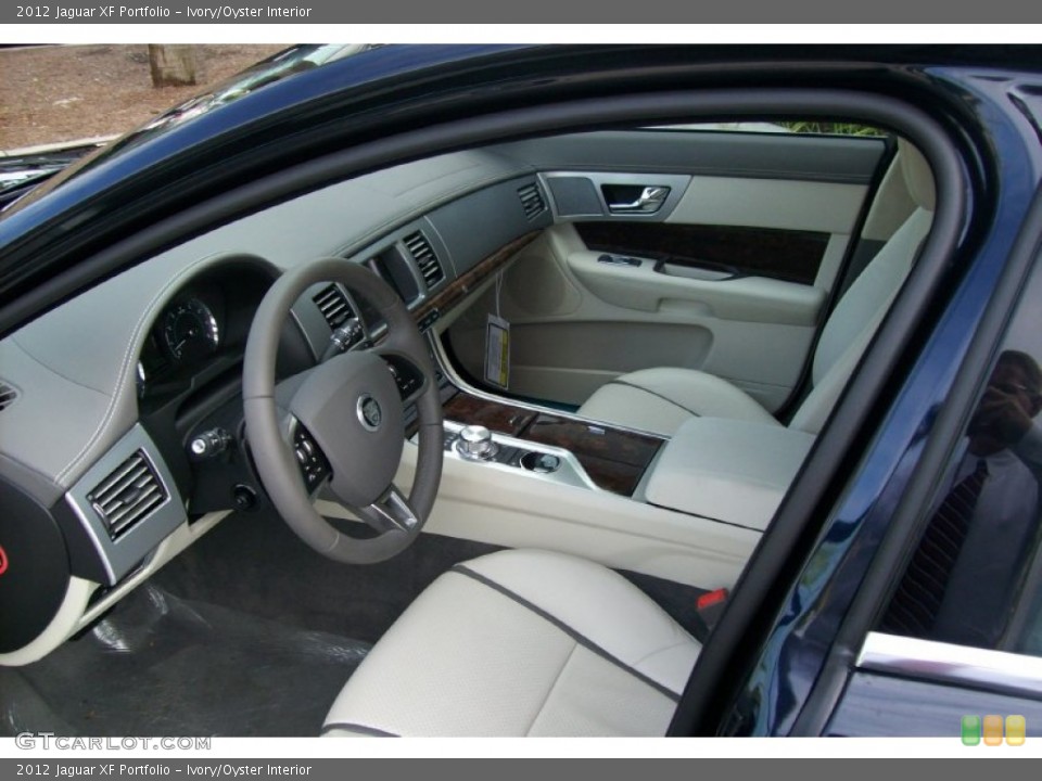 Ivory/Oyster 2012 Jaguar XF Interiors