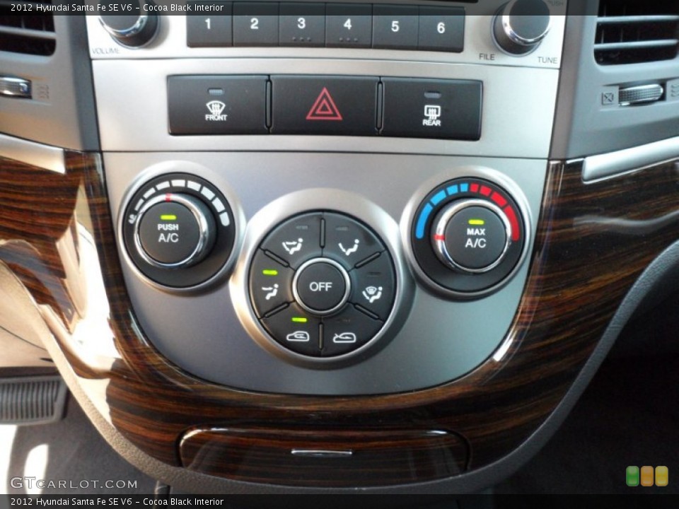 Cocoa Black Interior Controls for the 2012 Hyundai Santa Fe SE V6 #62754004