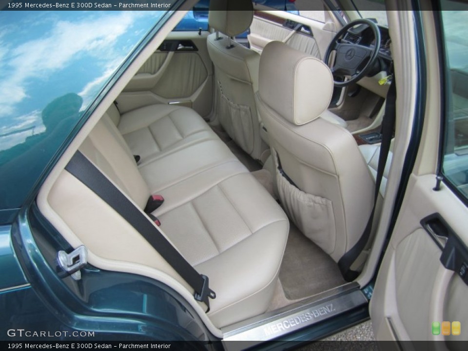 Parchment Interior Photo for the 1995 Mercedes-Benz E 300D Sedan #62768070