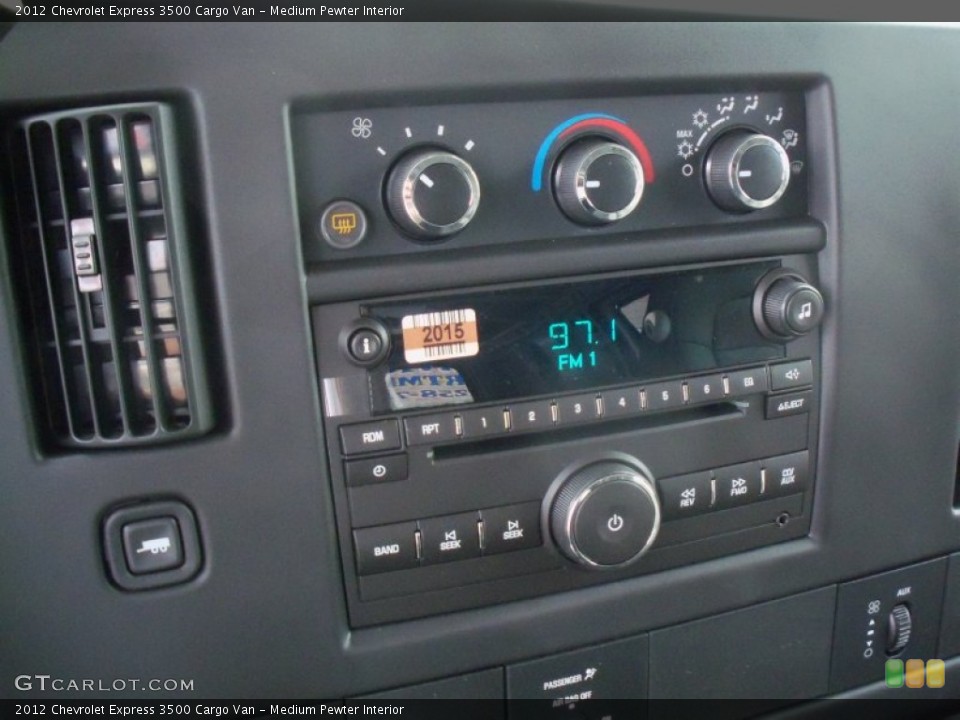 Medium Pewter Interior Controls for the 2012 Chevrolet Express 3500 Cargo Van #62787309