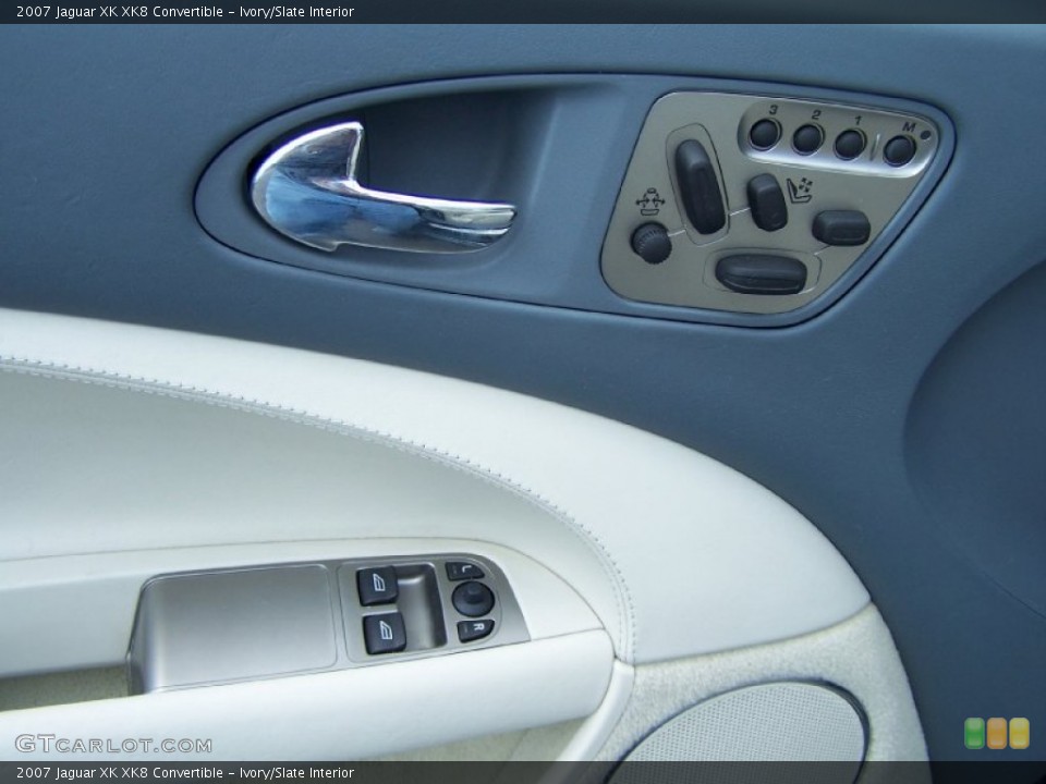 Ivory/Slate Interior Controls for the 2007 Jaguar XK XK8 Convertible #62790915