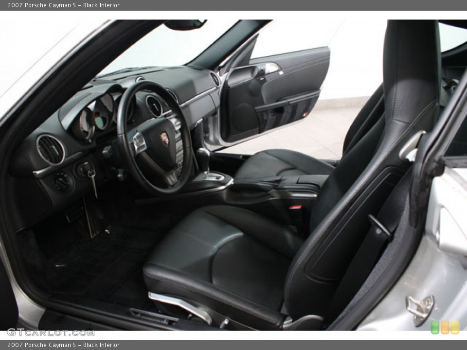 Black Interior Photo for the 2007 Porsche Cayman S #62796379