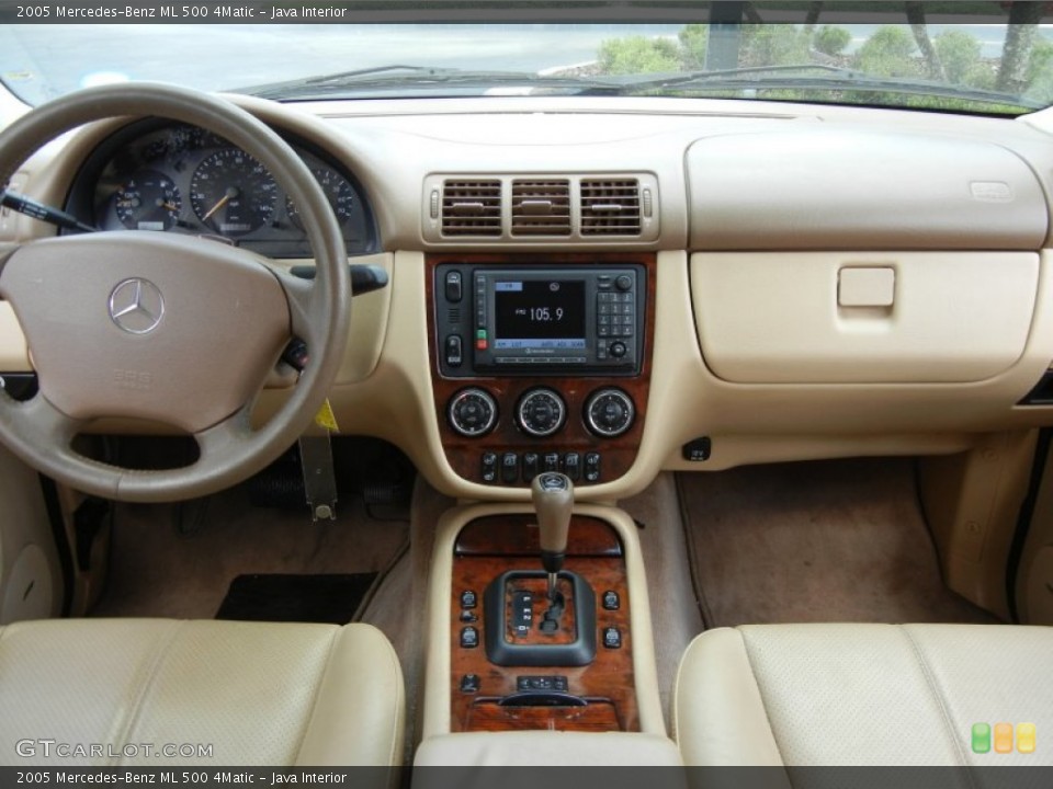 Java Interior Dashboard for the 2005 Mercedes-Benz ML 500 4Matic #62800708
