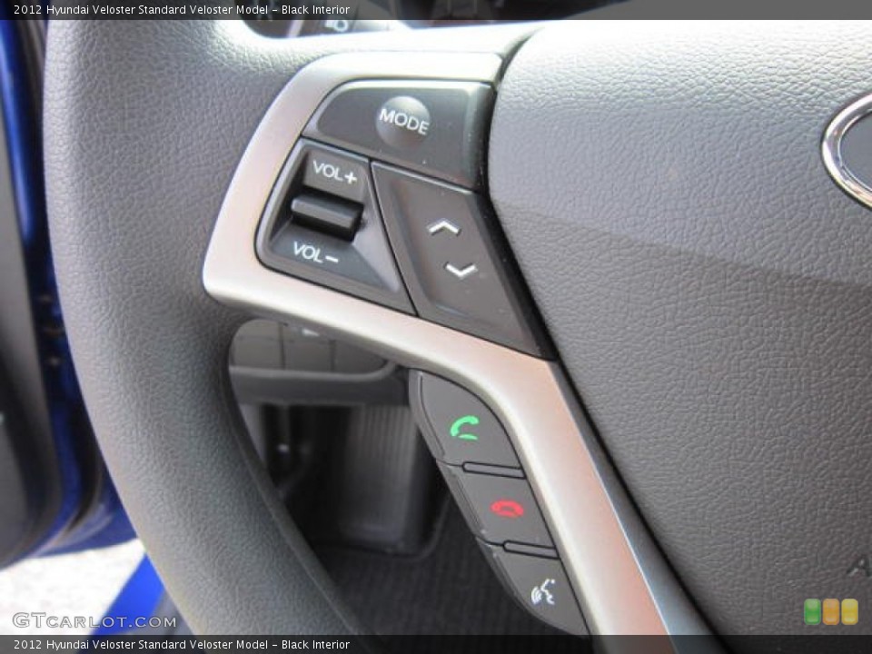 Black Interior Controls for the 2012 Hyundai Veloster  #62801501