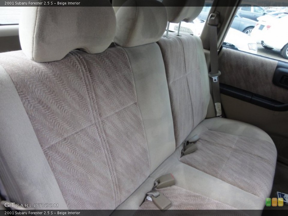 Beige Interior Rear Seat for the 2001 Subaru Forester 2.5 S #62814220