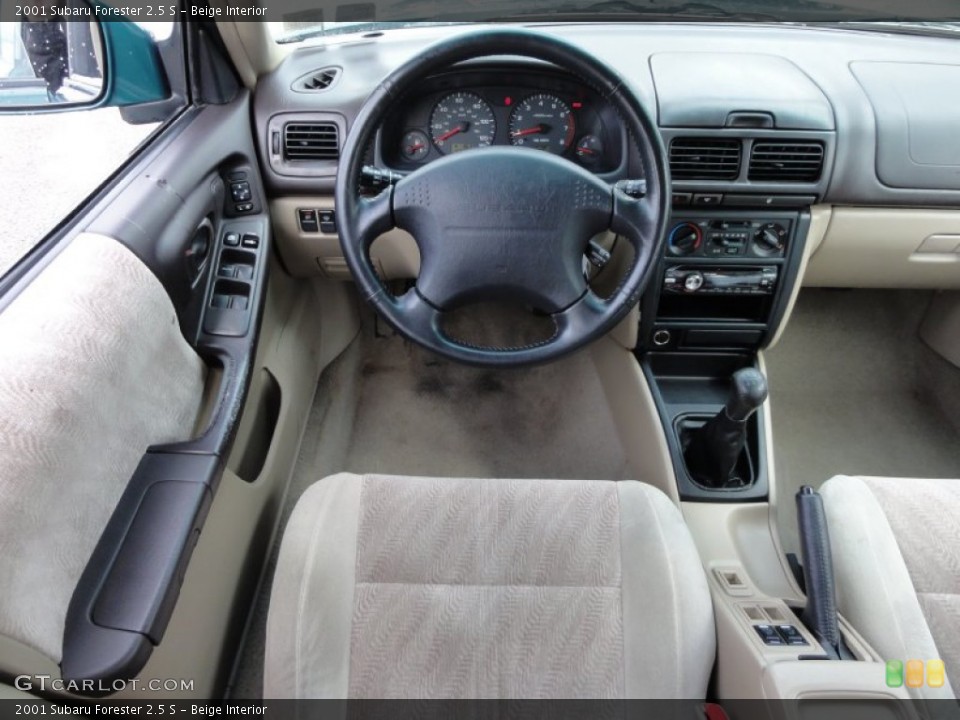 Beige Interior Dashboard for the 2001 Subaru Forester 2.5 S #62814270
