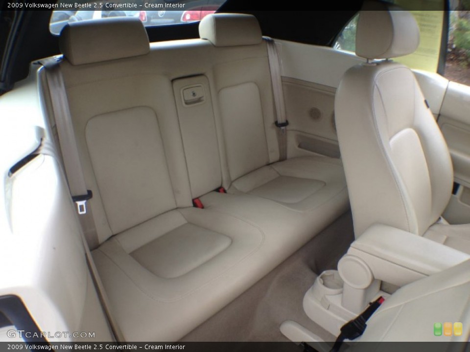 Cream Interior Photo for the 2009 Volkswagen New Beetle 2.5 Convertible #62843029