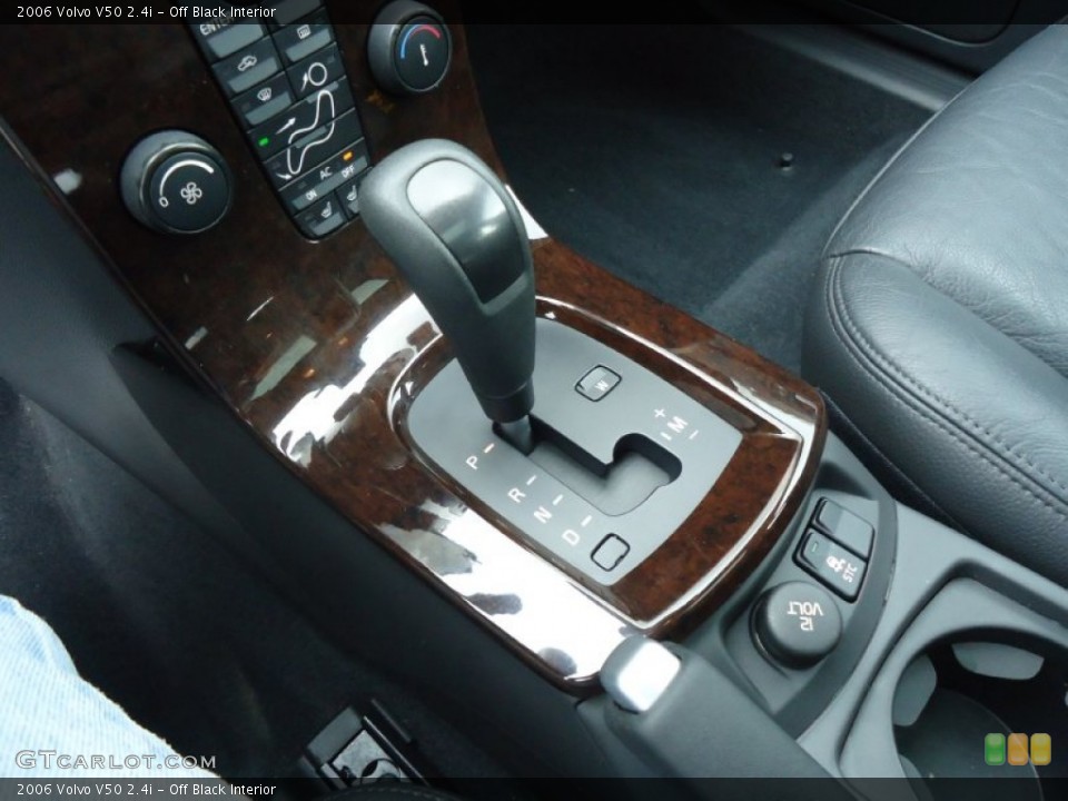 Off Black Interior Transmission for the 2006 Volvo V50 2.4i #62845522