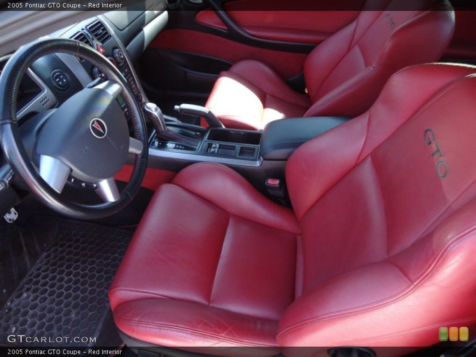 Red Interior Photo for the 2005 Pontiac GTO Coupe #62873339