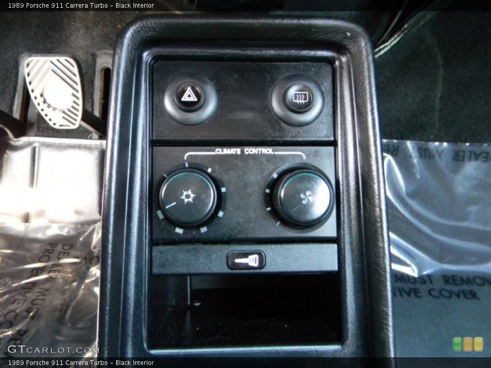 Black Interior Controls for the 1989 Porsche 911 Carrera Turbo #62890955