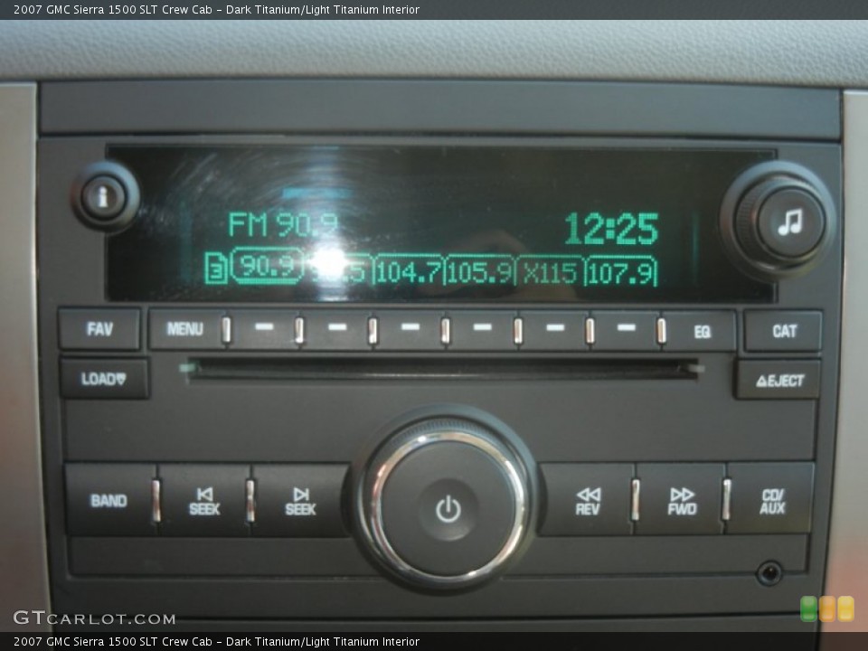 Dark Titanium/Light Titanium Interior Controls for the 2007 GMC Sierra 1500 SLT Crew Cab #62908556