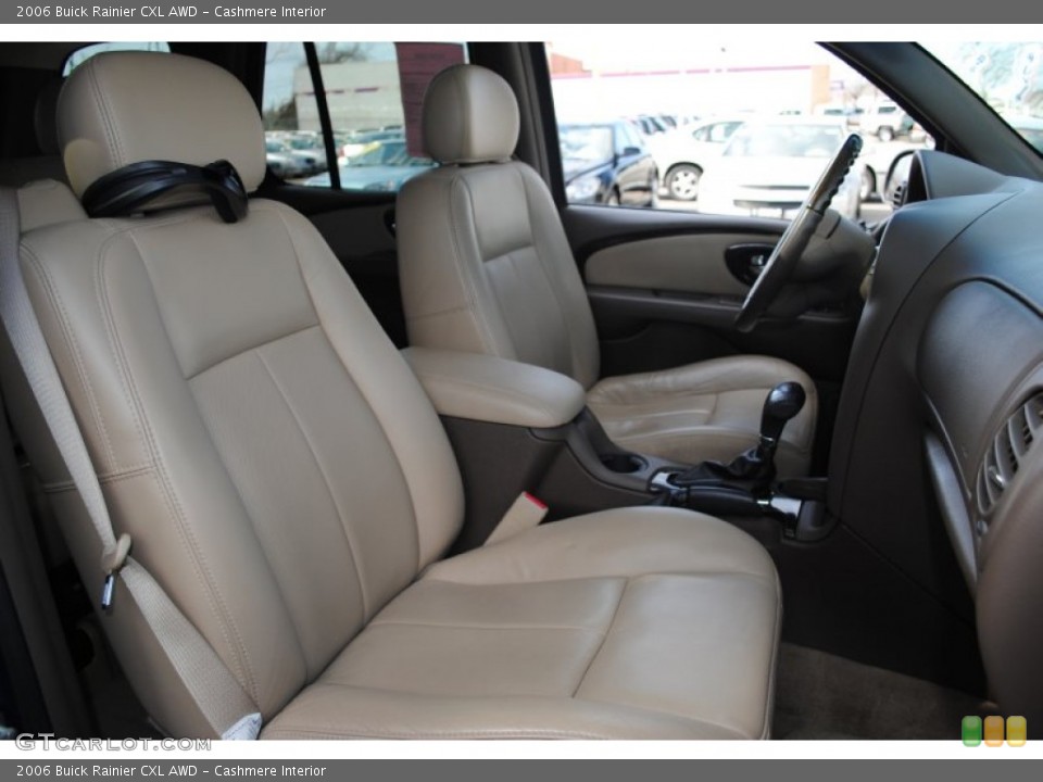 Cashmere Interior Photo for the 2006 Buick Rainier CXL AWD #62923924