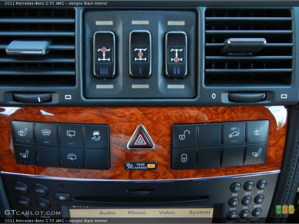 designo Black Interior Controls for the 2011 Mercedes-Benz G 55 AMG #62930914