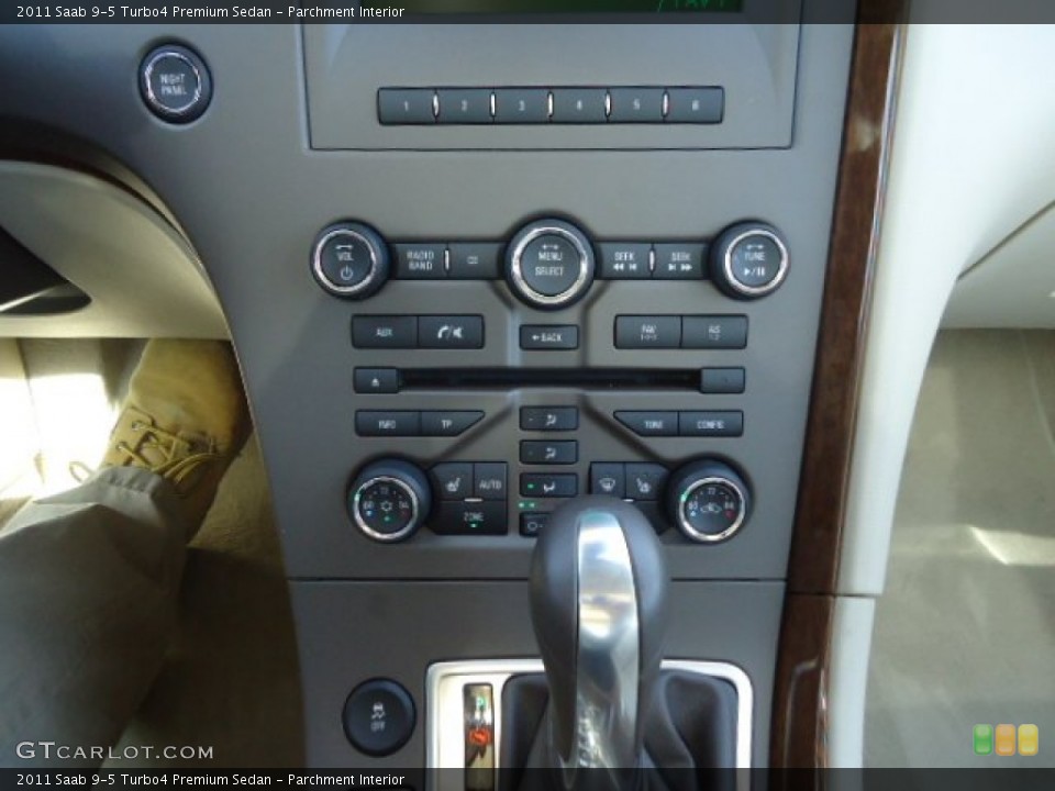 Parchment Interior Controls for the 2011 Saab 9-5 Turbo4 Premium Sedan #62947564