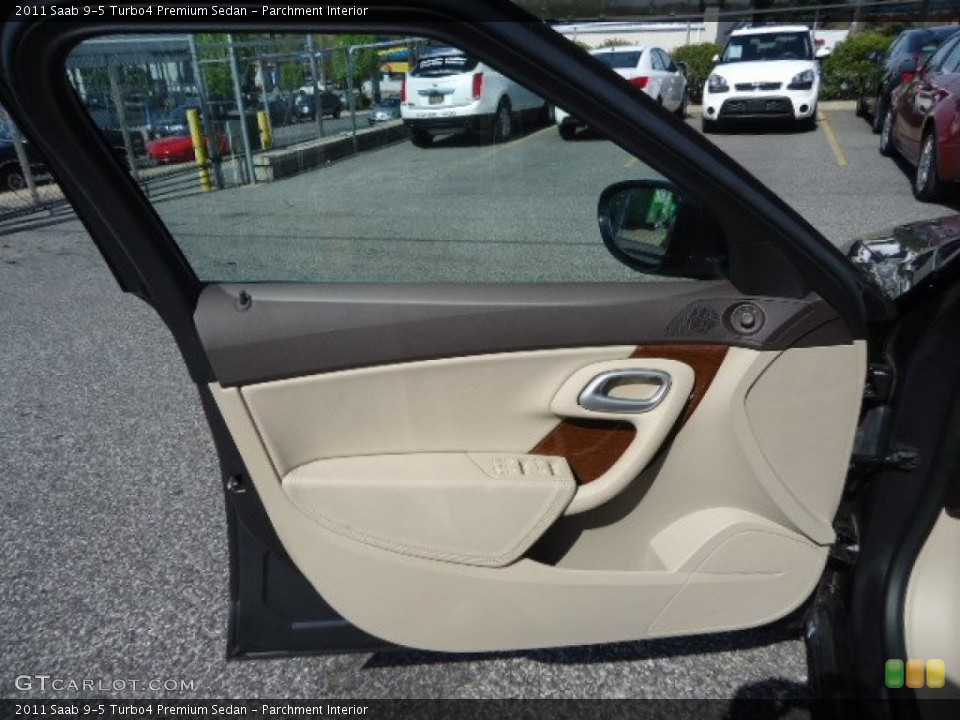 Parchment Interior Door Panel for the 2011 Saab 9-5 Turbo4 Premium Sedan #62947657