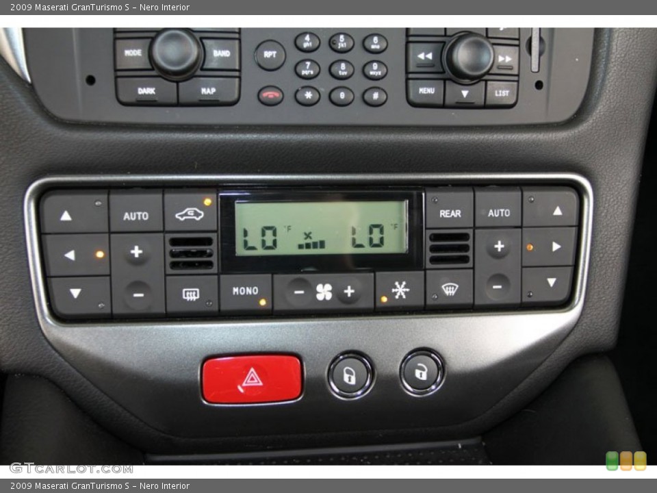 Nero Interior Controls for the 2009 Maserati GranTurismo S #62953025