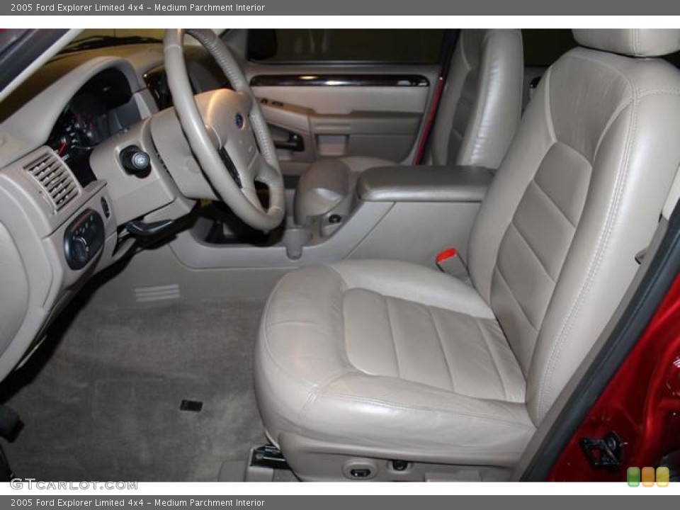 Medium Parchment Interior Photo for the 2005 Ford Explorer Limited 4x4 #62957656