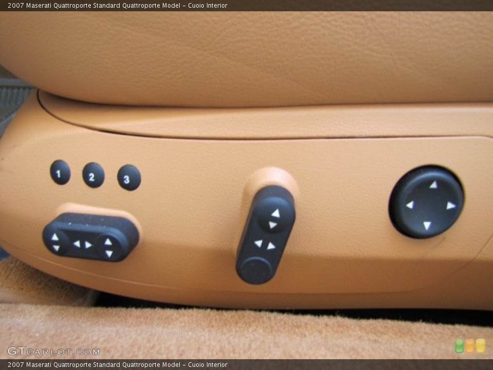 Cuoio Interior Controls for the 2007 Maserati Quattroporte  #62963764