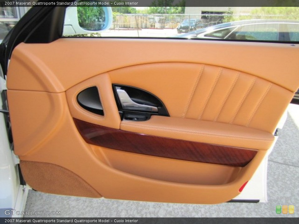 Cuoio Interior Door Panel for the 2007 Maserati Quattroporte  #62963794