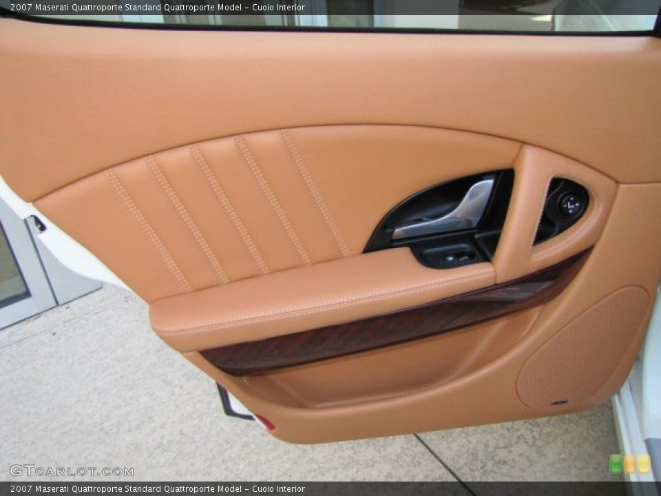 Cuoio Interior Door Panel for the 2007 Maserati Quattroporte  #62963806