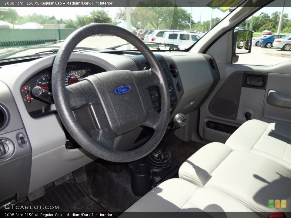 Medium/Dark Flint Interior Photo for the 2008 Ford F150 XL Regular Cab #62967635
