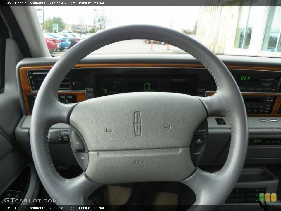 Light Titanium Interior Steering Wheel for the 1993 Lincoln Continental Executive #62970658
