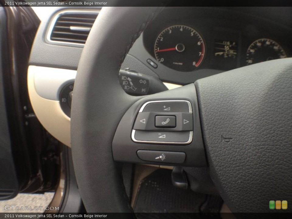 Cornsilk Beige Interior Controls for the 2011 Volkswagen Jetta SEL Sedan #62977836