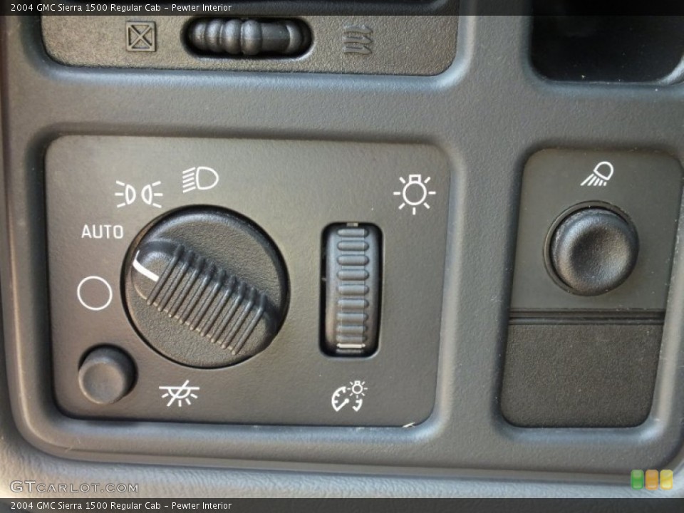 Pewter Interior Controls for the 2004 GMC Sierra 1500 Regular Cab #62981639