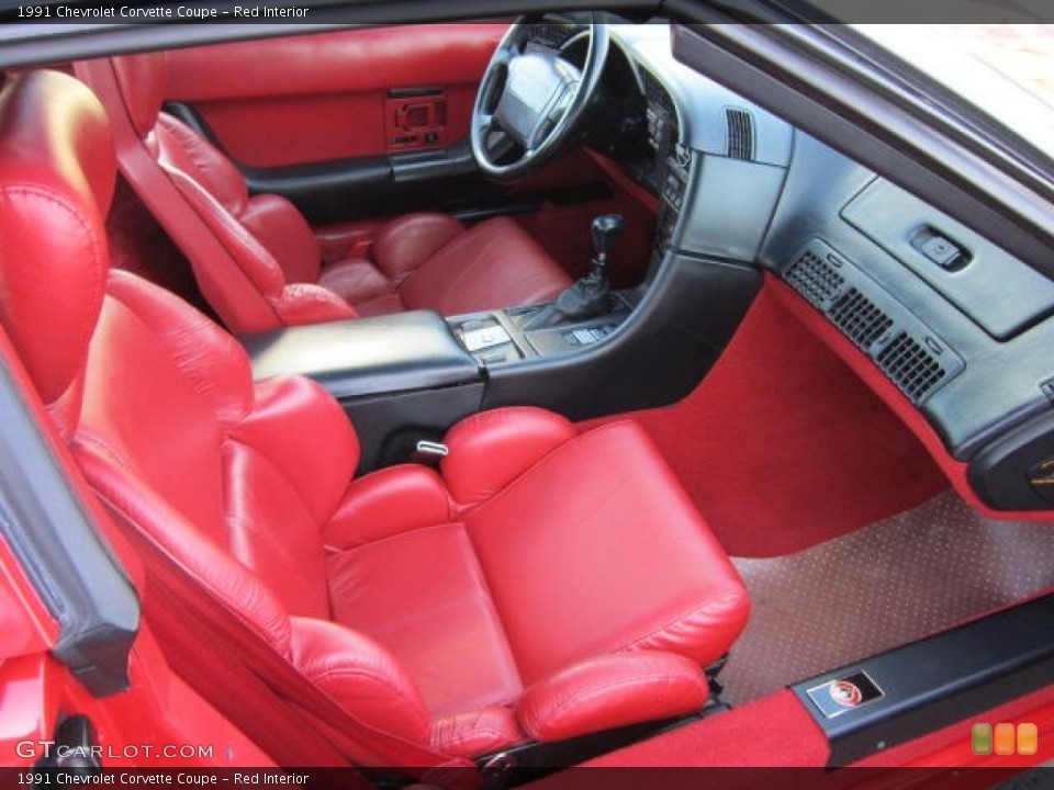 Red Interior Photo for the 1991 Chevrolet Corvette Coupe #62988080