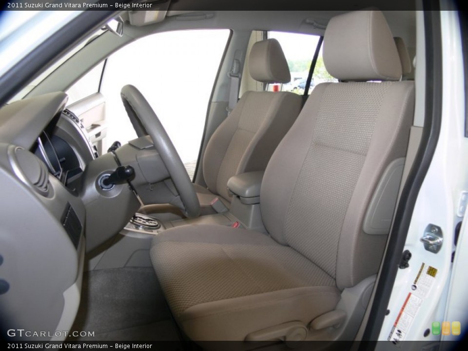 Beige Interior Photo for the 2011 Suzuki Grand Vitara Premium #62989138
