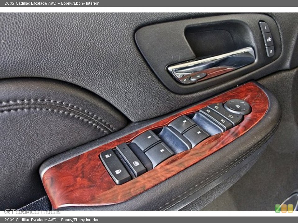 Ebony/Ebony Interior Controls for the 2009 Cadillac Escalade AWD #62993786