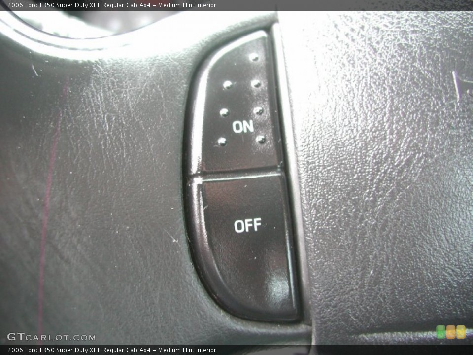 Medium Flint Interior Controls for the 2006 Ford F350 Super Duty XLT Regular Cab 4x4 #62999990