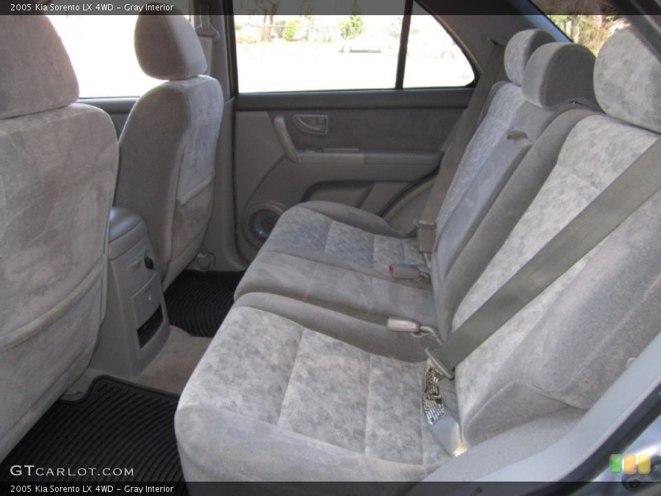 Gray Interior Rear Seat for the 2005 Kia Sorento LX 4WD #63003539