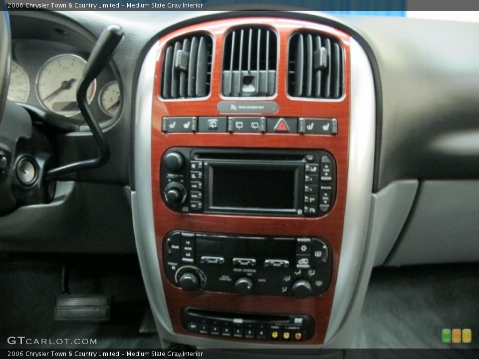 Medium Slate Gray Interior Controls for the 2006 Chrysler Town & Country Limited #63011282