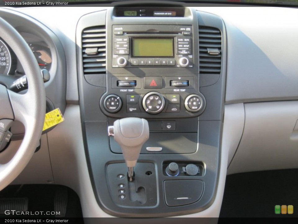 Gray Interior Controls for the 2010 Kia Sedona LX #63022118