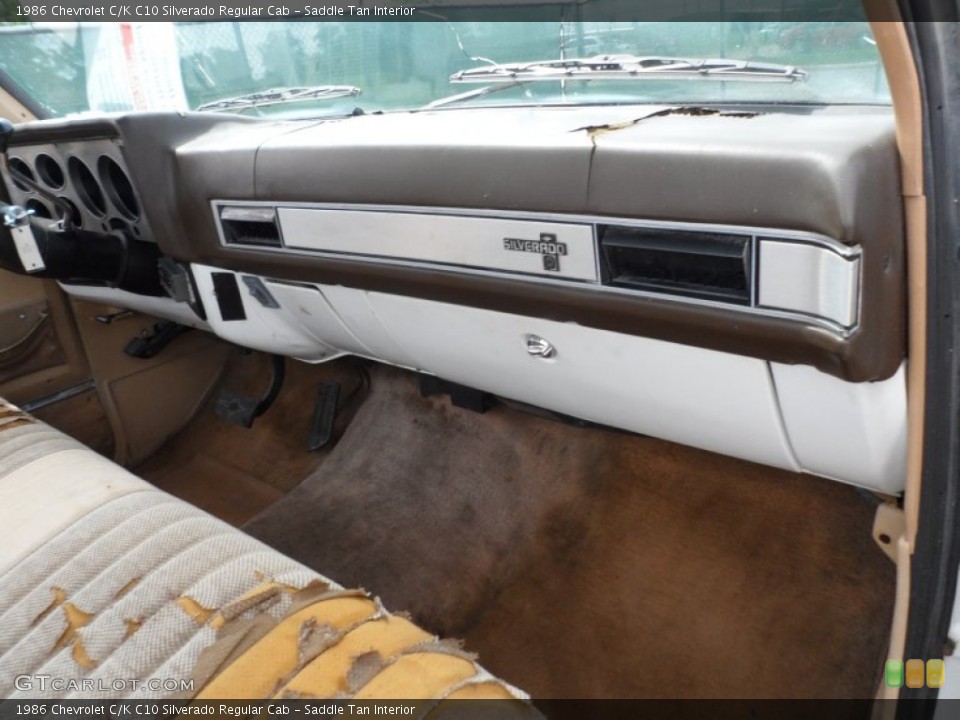 Saddle Tan Interior Dashboard for the 1986 Chevrolet C/K C10 Silverado Regular Cab #63027063