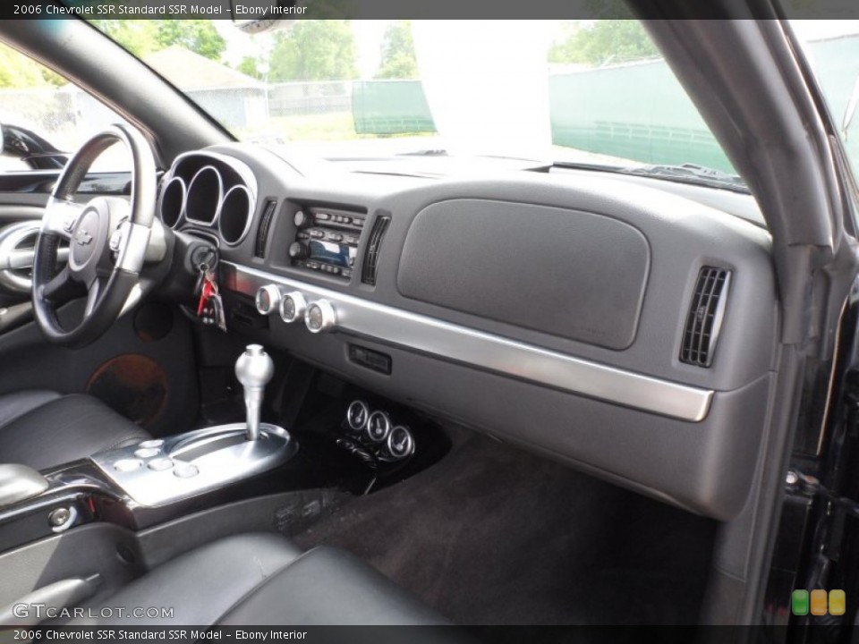 Ebony Interior Dashboard for the 2006 Chevrolet SSR  #63028359