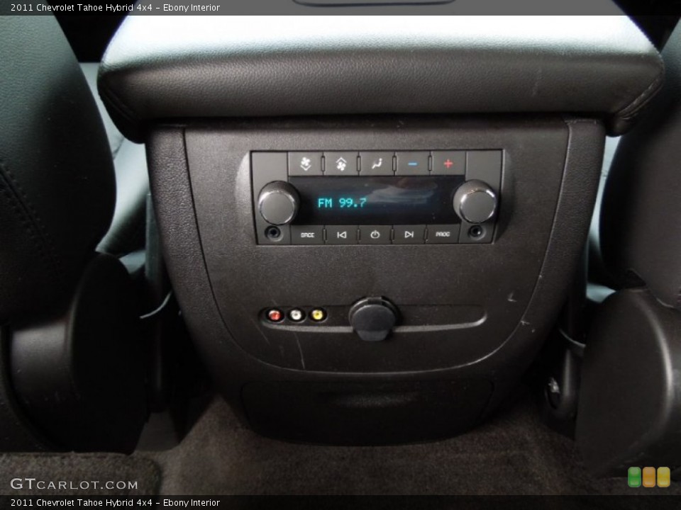Ebony Interior Controls for the 2011 Chevrolet Tahoe Hybrid 4x4 #63035133