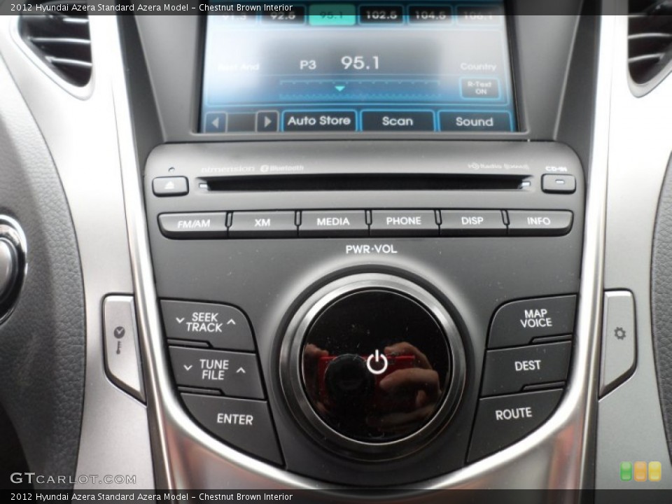 Chestnut Brown Interior Controls for the 2012 Hyundai Azera  #63042535