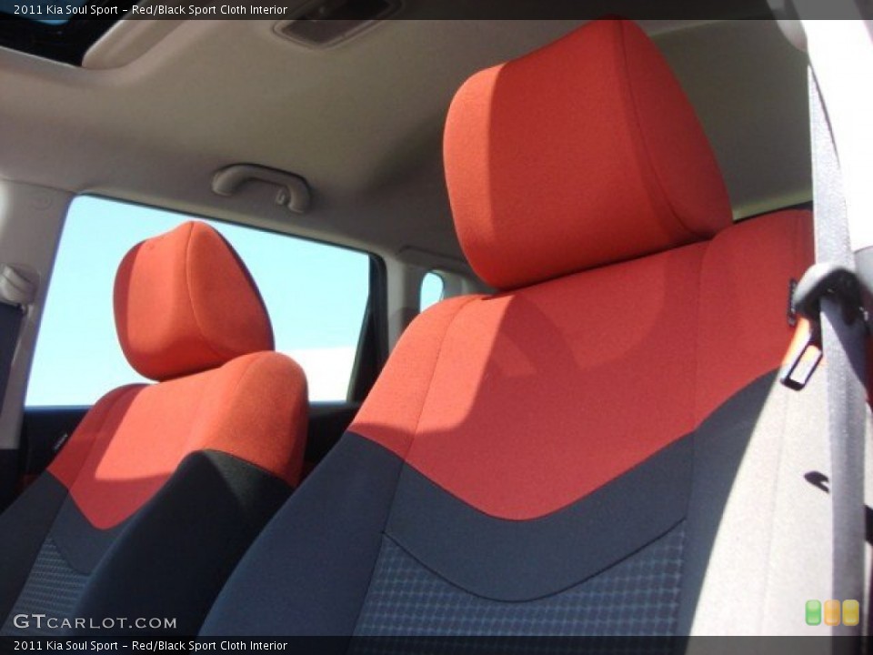 Red/Black Sport Cloth Interior Photo for the 2011 Kia Soul Sport #63052568