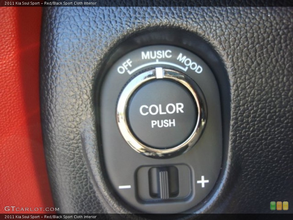 Red/Black Sport Cloth Interior Controls for the 2011 Kia Soul Sport #63052624