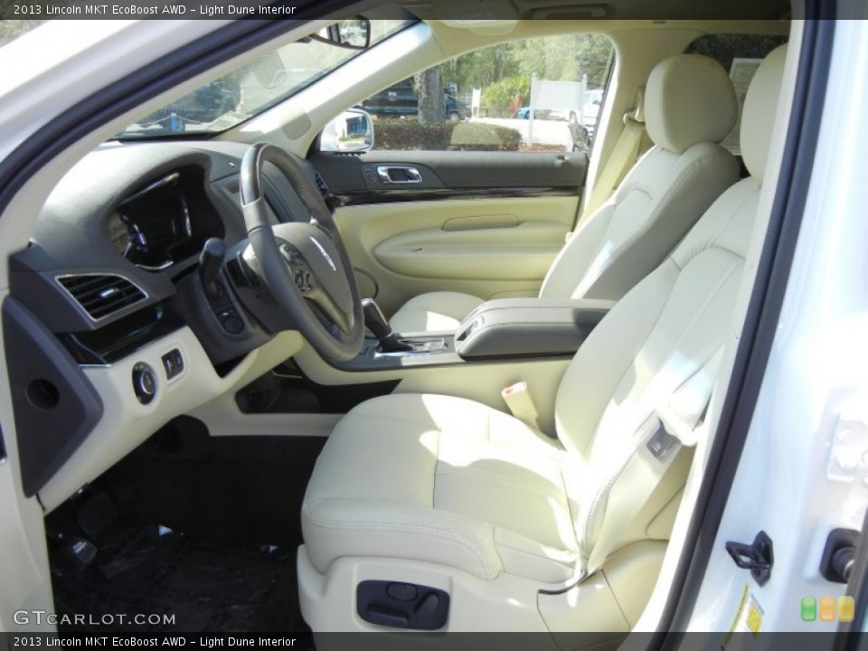 Light Dune Interior Photo For The 2013 Lincoln Mkt Ecoboost