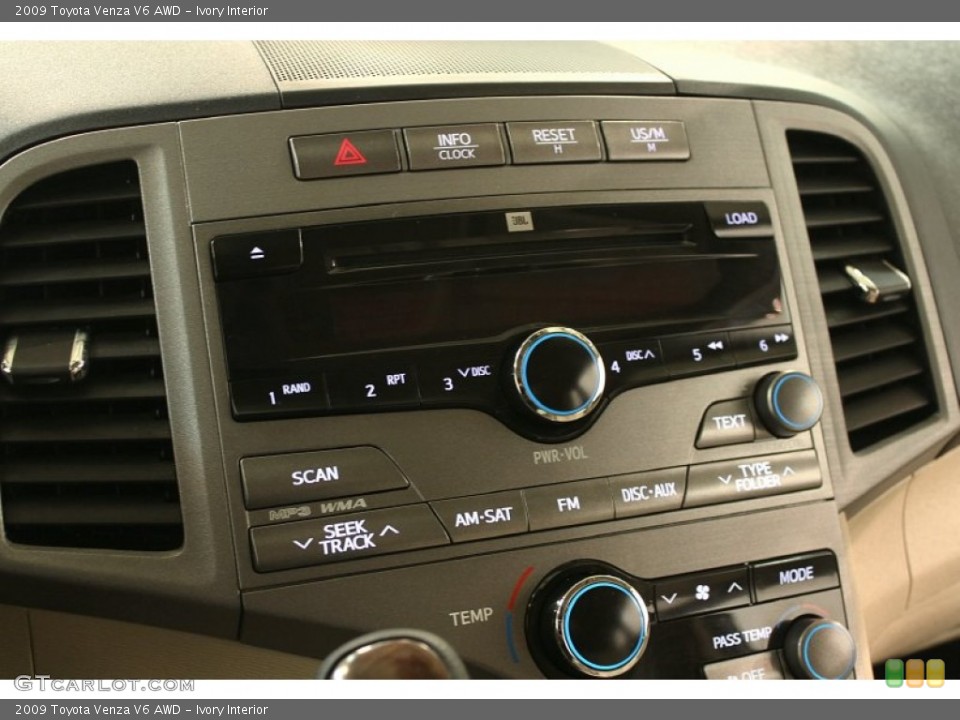 Ivory Interior Audio System for the 2009 Toyota Venza V6 AWD #63064102