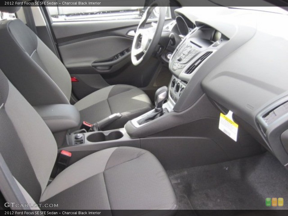 Charcoal Black Interior Photo for the 2012 Ford Focus SE SFE Sedan #63064942