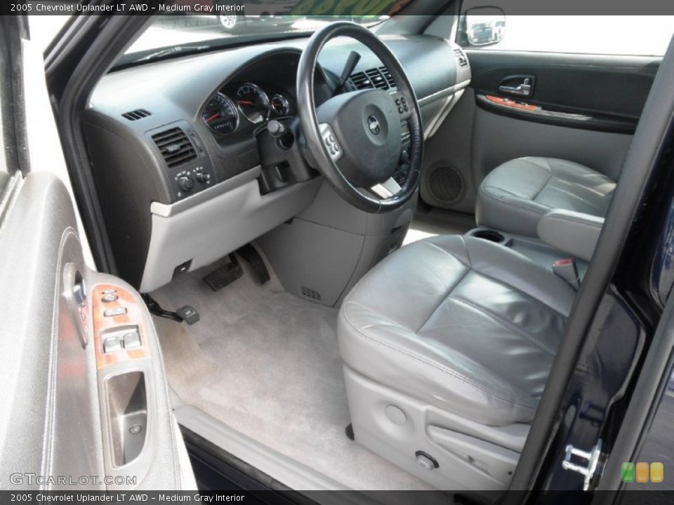 Medium Gray Interior Photo for the 2005 Chevrolet Uplander LT AWD #63079830