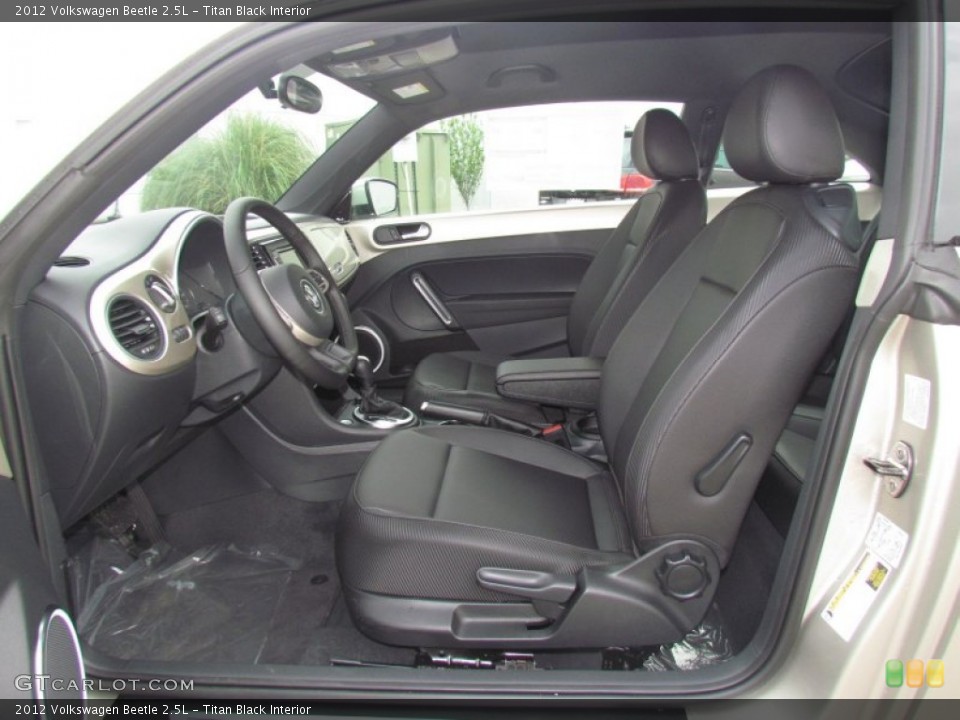 Titan Black Interior Photo for the 2012 Volkswagen Beetle 2.5L #63116036
