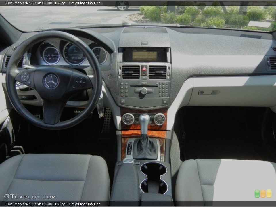 Grey/Black Interior Dashboard for the 2009 Mercedes-Benz C 300 Luxury #63122504