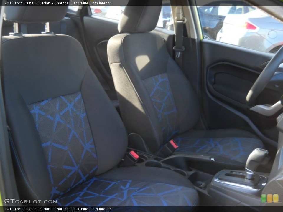 Charcoal Black/Blue Cloth Interior Photo for the 2011 Ford Fiesta SE Sedan #63144865