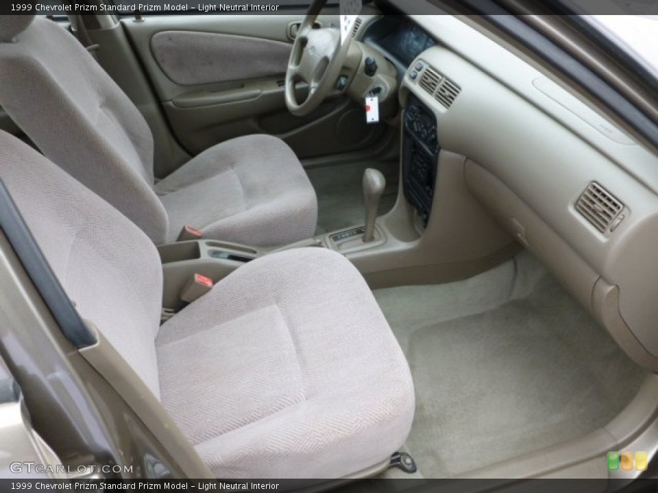 Light Neutral Interior Photo for the 1999 Chevrolet Prizm  #63152401