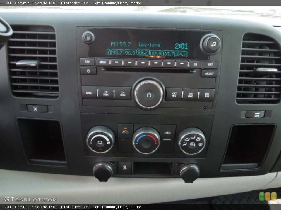 Light Titanium/Ebony Interior Controls for the 2011 Chevrolet Silverado 1500 LT Extended Cab #63158884